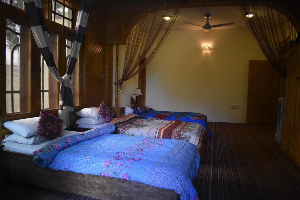 Cozy Lodge Gilgit Exterior photo