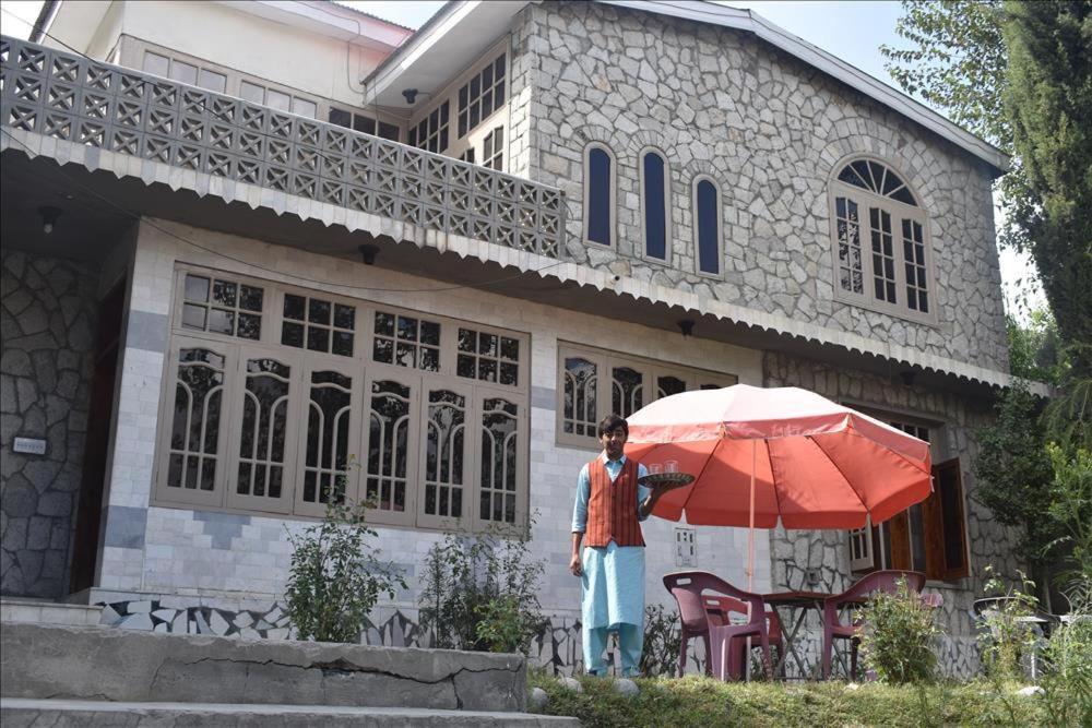 Cozy Lodge Gilgit Exterior photo