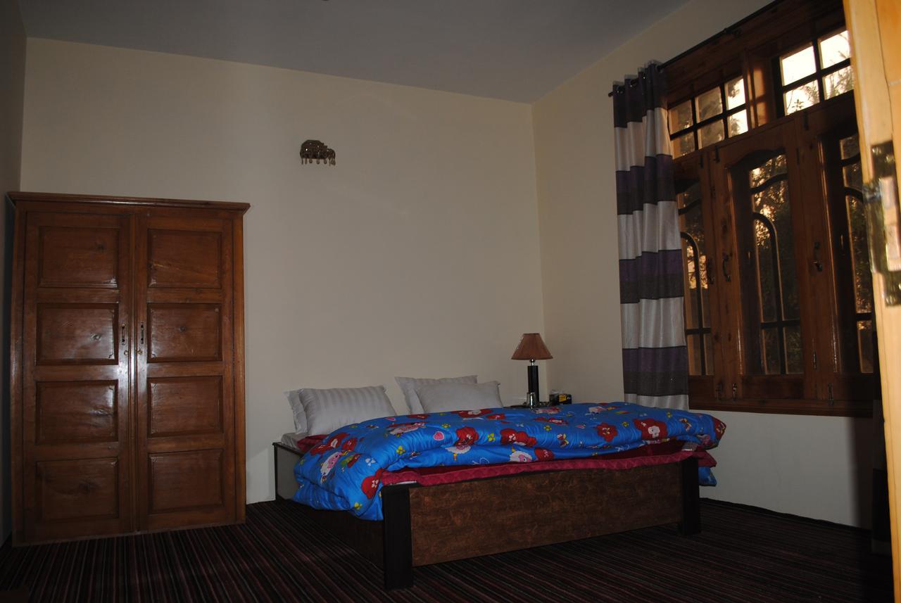 Cozy Lodge Gilgit Exterior photo